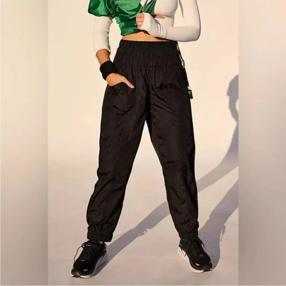 FREE PEOPLE MOVEMENT The Way Home Jogger Pants Nylon Black Size S
